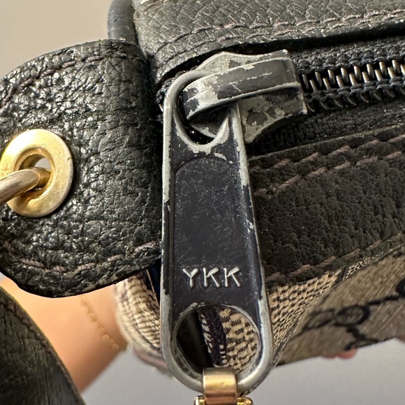 Vintage Gucci Purse - Picture 6 of 6